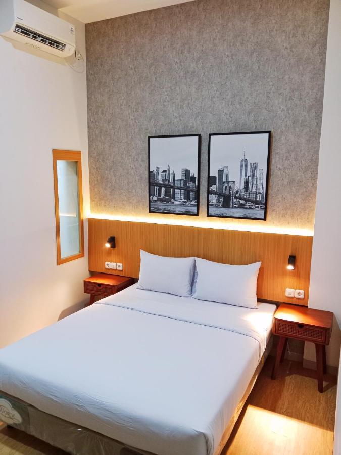 Andita Syariah Hotel Surabaya Buitenkant foto
