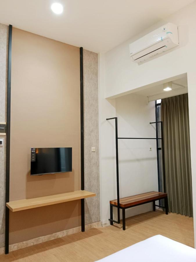 Andita Syariah Hotel Surabaya Buitenkant foto