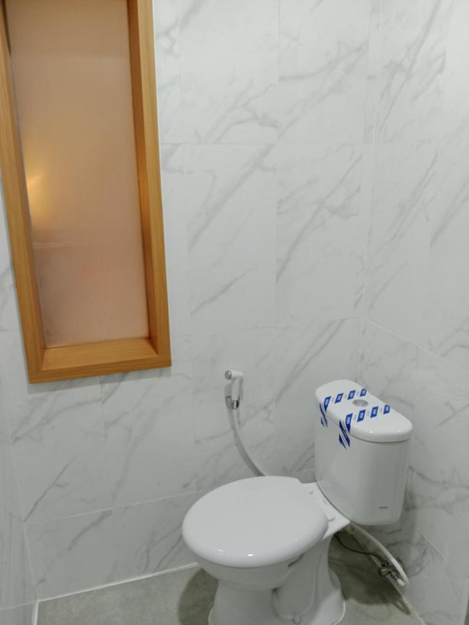 Andita Syariah Hotel Surabaya Buitenkant foto