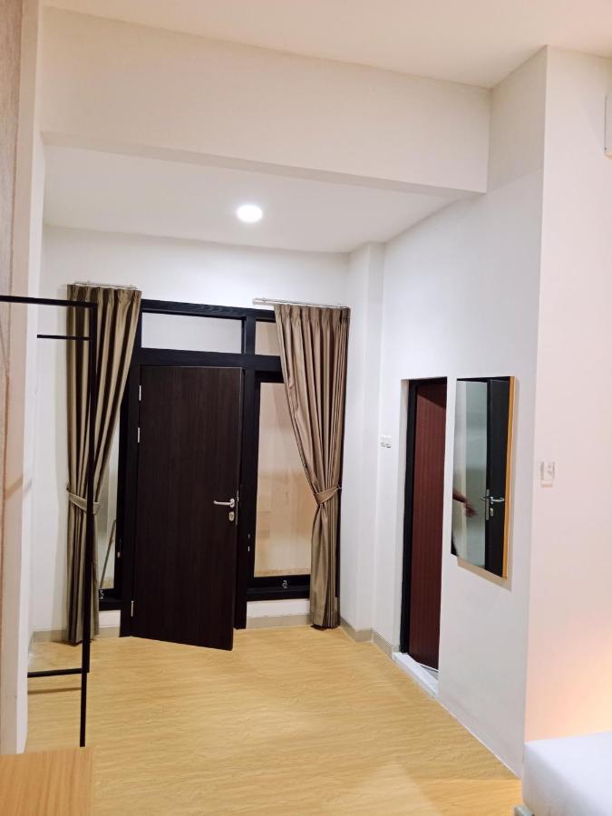 Andita Syariah Hotel Surabaya Buitenkant foto