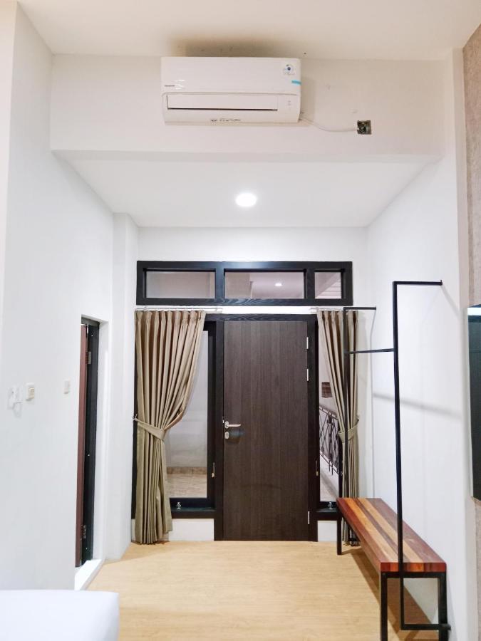 Andita Syariah Hotel Surabaya Buitenkant foto