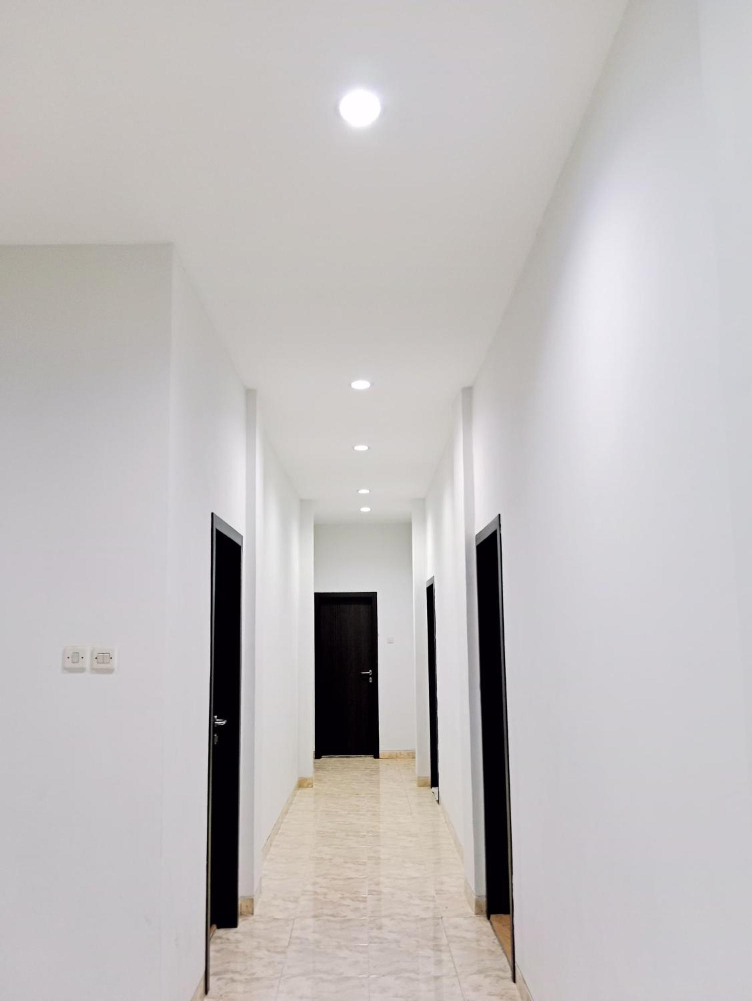 Andita Syariah Hotel Surabaya Buitenkant foto